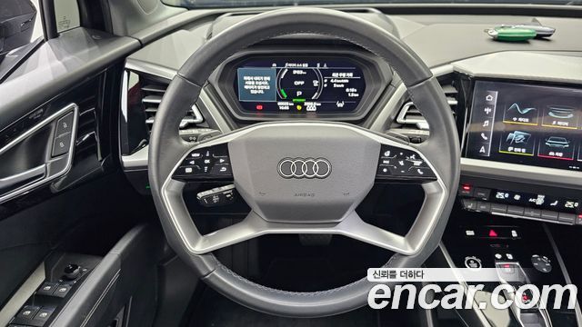 Audi Q4 e-tron 2022 — photo 19