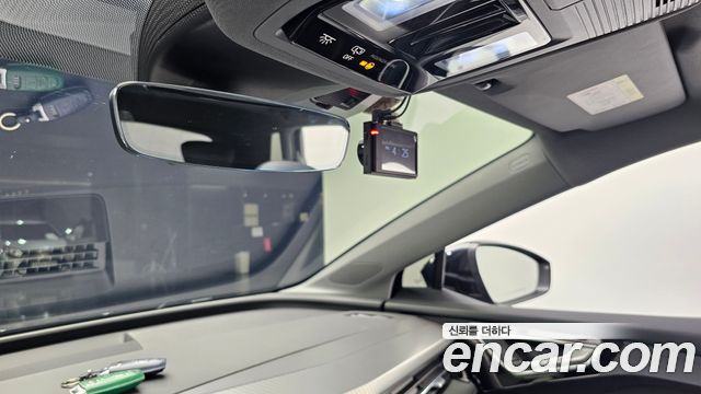 Audi Q4 e-tron 2022 — photo 27