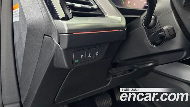 Audi Q4 e-tron 2022 — photo 30