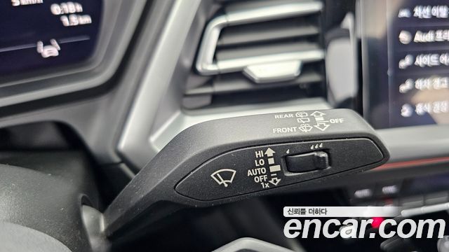 Audi Q4 e-tron 2022 — photo 31