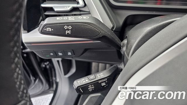 Audi Q4 e-tron 2022 — photo 32