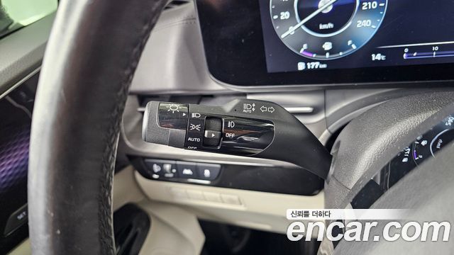 Kia Canival 2022 — photo 34