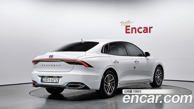 Hyundai Grandeur 2023 — photo 2