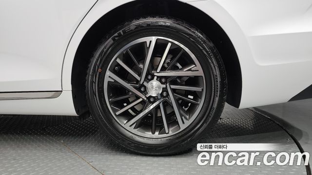 Hyundai Grandeur 2023 — photo 7