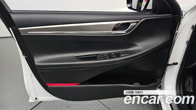 Hyundai Grandeur 2023 — photo 14