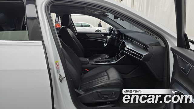 Audi A6 2020 — photo 11
