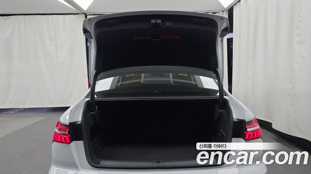 Audi A6 2020 — photo 20