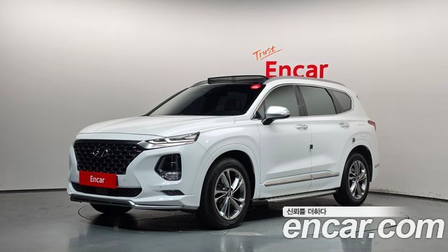 Hyundai Santafe 2019 — photo 1