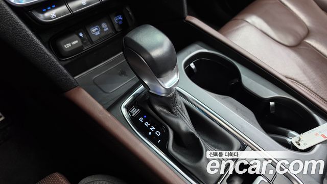 Hyundai Santafe 2019 — photo 12