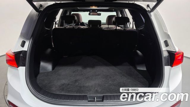 Hyundai Santafe 2019 — photo 26