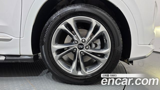 Hyundai Santafe 2019 — photo 7