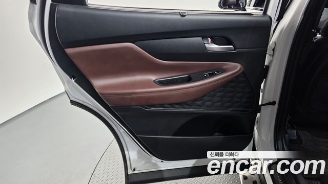 Hyundai Santafe 2019 — photo 15
