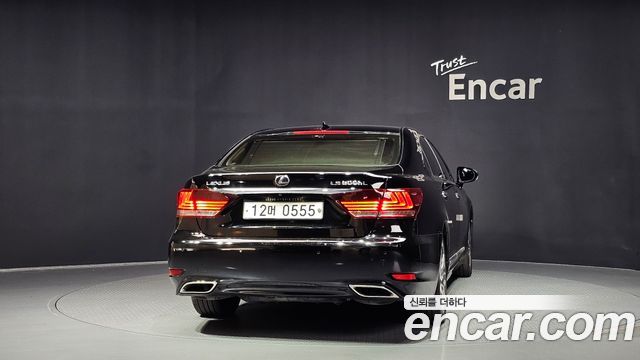 Lexus LS 2016 — photo 4
