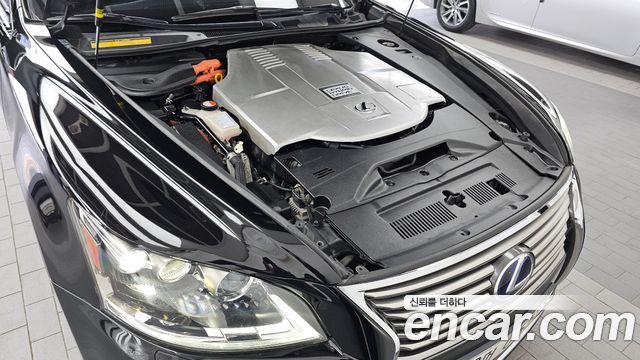Lexus LS 2016 — photo 6