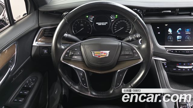 Cadillac XT5 2019 — photo 19