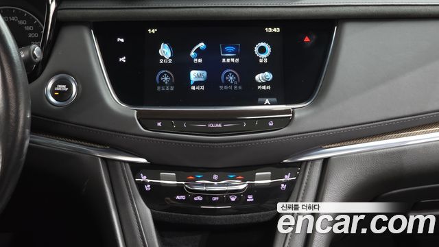 Cadillac XT5 2019 — photo 20
