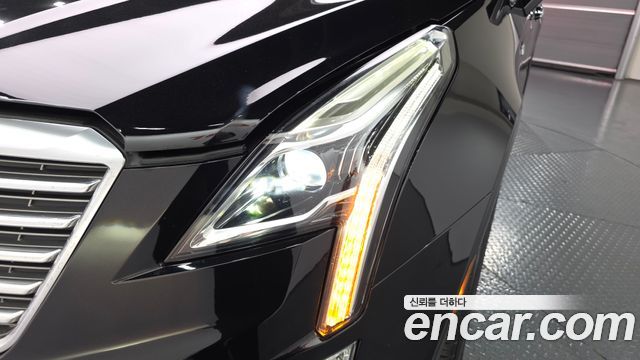Cadillac XT5 2019 — photo 8
