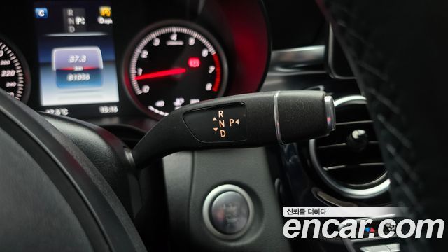 Mercedes-Benz C-Class 2016 — photo 9