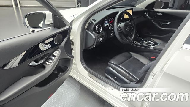 Mercedes-Benz C-Class 2016 — photo 10