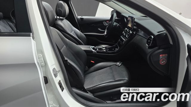 Mercedes-Benz C-Class 2016 — photo 11