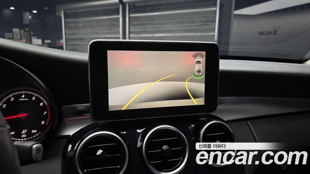 Mercedes-Benz C-Class 2016 — photo 15