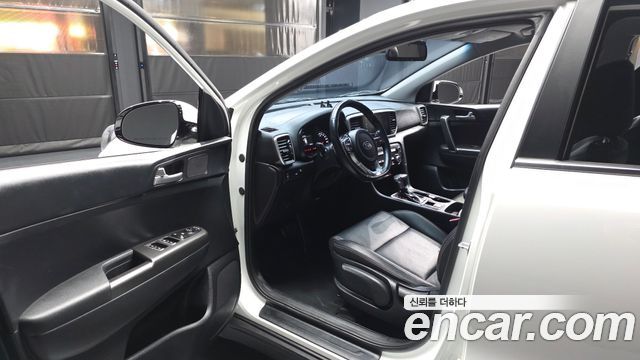 Kia Sportage 2022 — photo 13