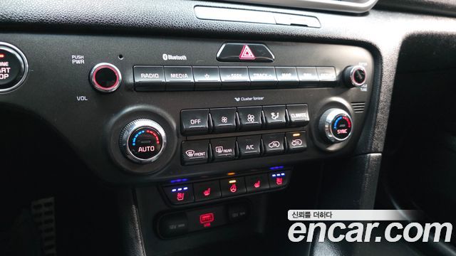 Kia Sportage 2022 — photo 23