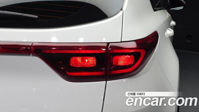 Kia Sportage 2022 — photo 9