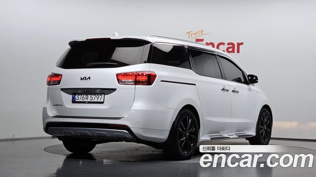 Kia Canival 2018 — photo 2