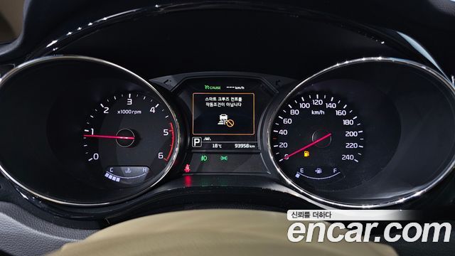 Kia Canival 2018 — photo 11