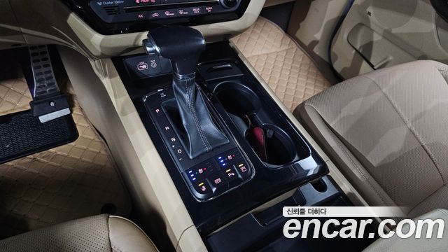 Kia Canival 2018 — photo 12