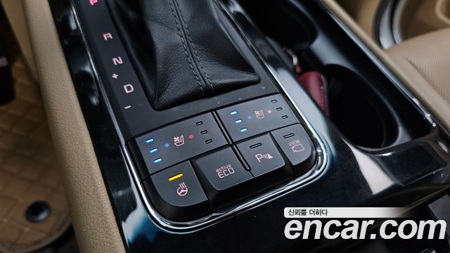 Kia Canival 2018 — photo 26