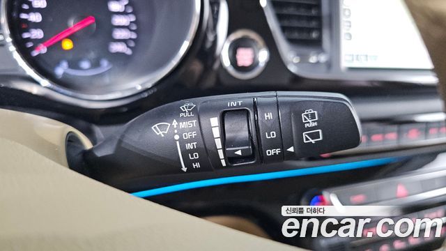 Kia Canival 2018 — photo 27