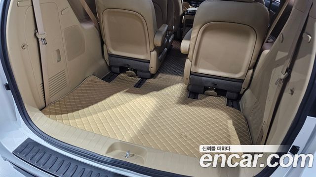 Kia Canival 2018 — photo 36