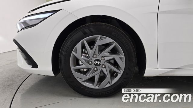 Hyundai AVANTE 2026 — photo 5