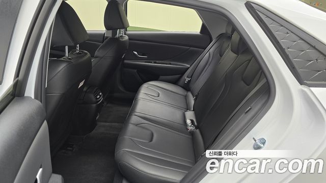 Hyundai AVANTE 2026 — photo 12