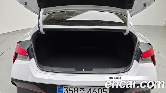 Hyundai AVANTE 2026 — photo 20