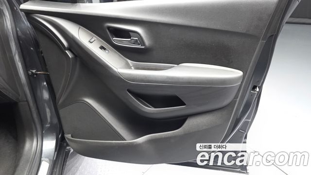 Chevrolet Korea Trax 2018 — photo 14