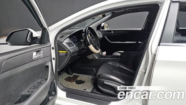 Hyundai Sonata 2015 — photo 13
