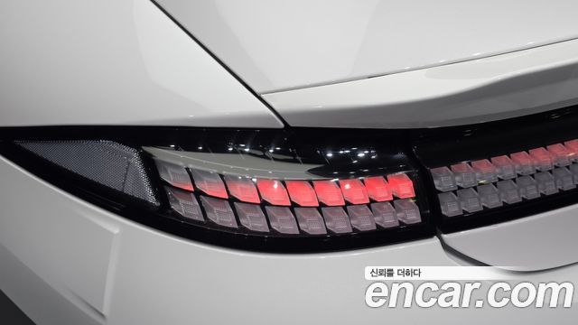 Hyundai Ioniq6 2023 — photo 9