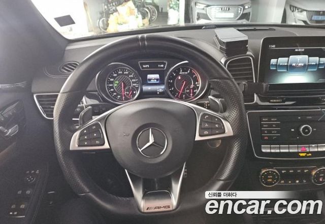 Mercedes-Benz GLE-Class 2017 — photo 4