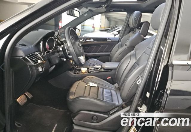 Mercedes-Benz GLE-Class 2017 — photo 6