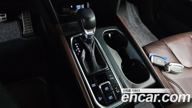 Hyundai Santafe 2019 — photo 12