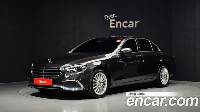 Mercedes-Benz E-Class 2021 — photo 1