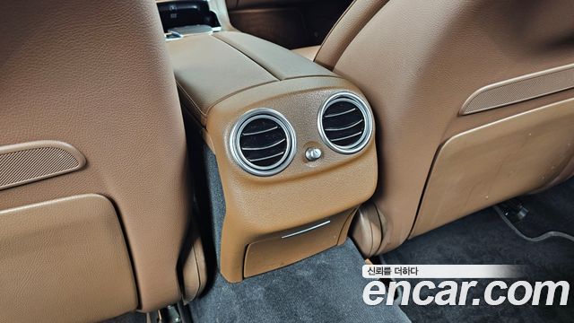 Mercedes-Benz E-Class 2021 — photo 31