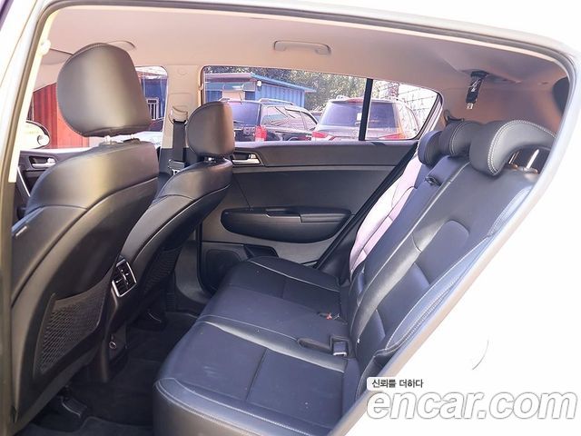 Kia Sportage 2018 — photo 14