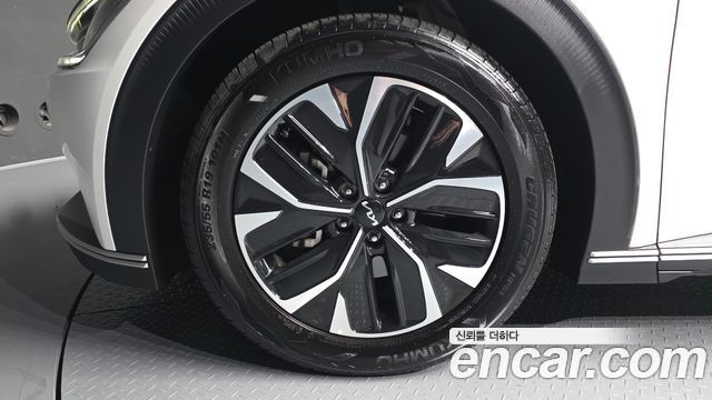 Kia EV6 2022 — photo 5