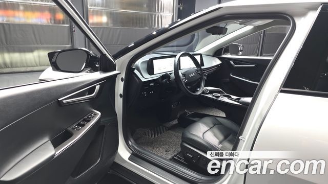 Kia EV6 2022 — photo 13