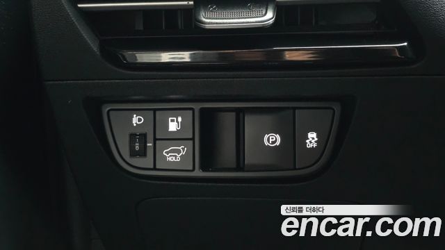 Kia EV6 2022 — photo 24