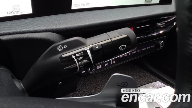 Kia EV6 2022 — photo 30